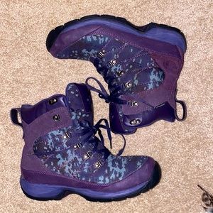 THE NORTH FACE boots 9